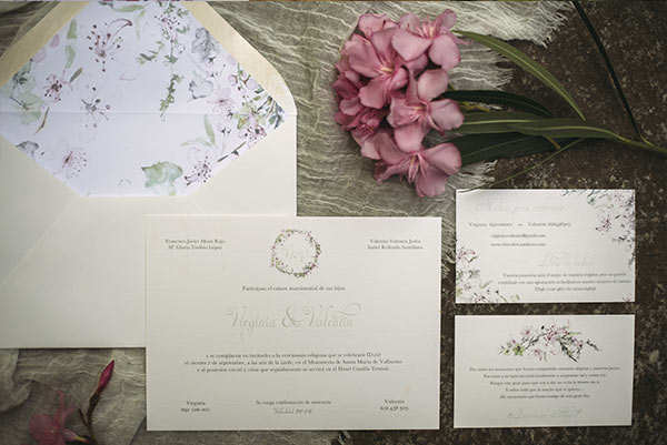 Invitación boda con cerezos nude y mint