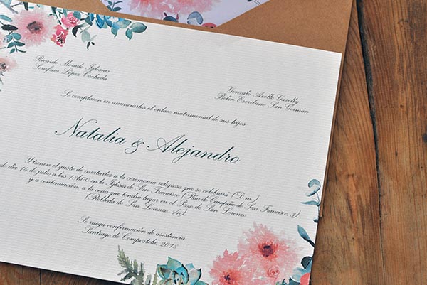 Invitaciones de boda con flores